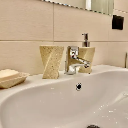 Beautiful Loft Near The Station * Turin