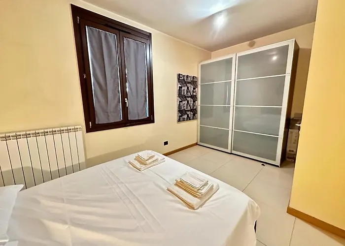 Beautiful Loft Near The Station