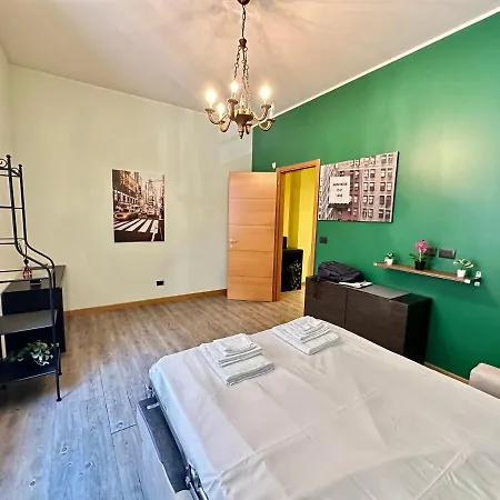 Daire Beautiful Loft Near The Station *