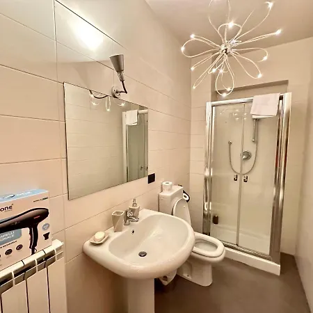 Daire Beautiful Loft Near The Station Torino